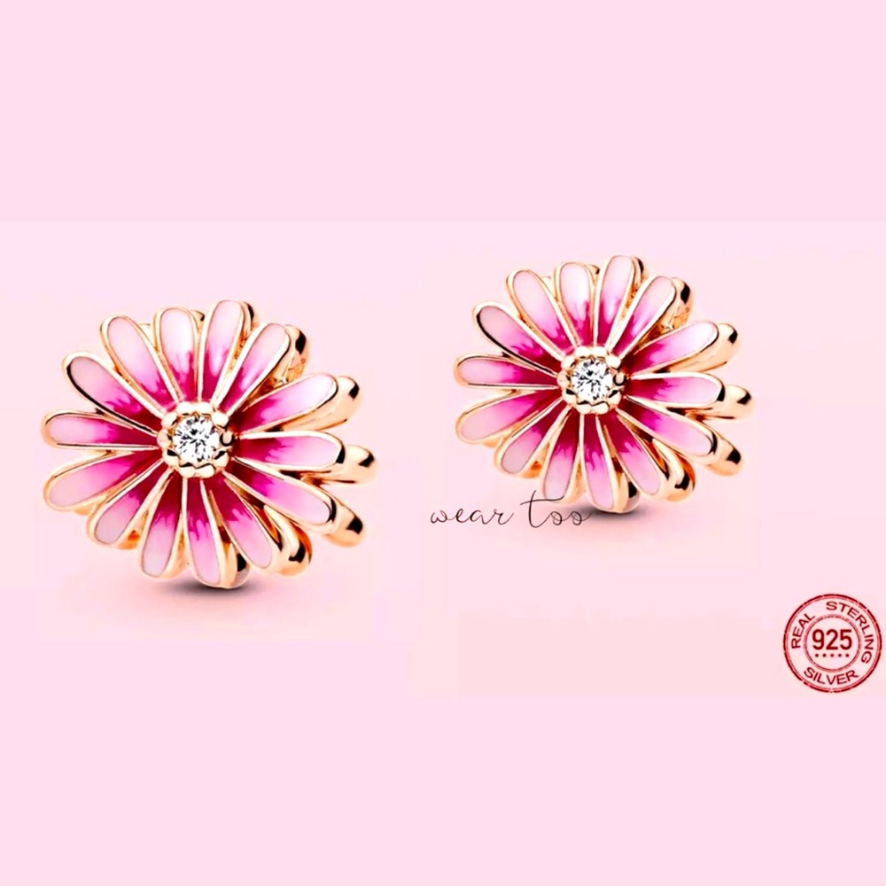 🌸Pink Daisy Sterling Silver Studs